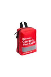 COMPACT 130 PIECE FIRST AID KIT