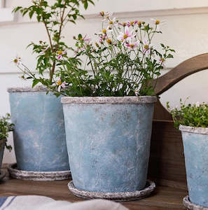 Outdoor: Sea Blue Pot and Saucer Medium
