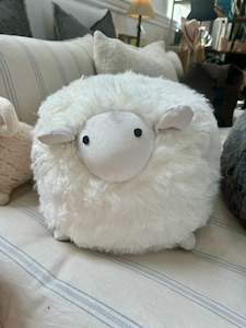 Sheepskins And Cow Hides: Sheep Seat Ivory