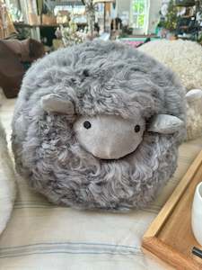 Sheepskins And Cow Hides: Sheep Seat Smoke Grey