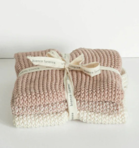 New: Bianca Lorenne Washers Lavette Petal Set 3