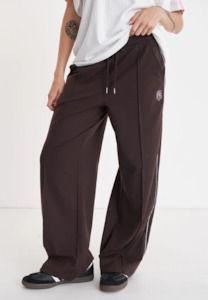 Huffer Spring 2024: Hailey Track Pant Teddy