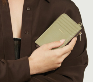 Saben: Saben Winona Card Holder Eucalyptus