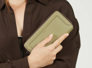 Saben: Lyric Wallet Eucalyptus