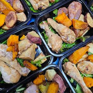 Og Chefs Selection Single Meals: Hāngī-Style Manuka Roast