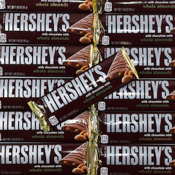 Brown: Hershey Milk Chocolate with Almonds 41g