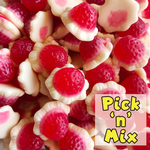 Giant Strawberries & Cream 100g (Pick 'n' Mix)