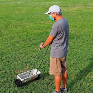 Products: Seed Spreader - & Save NZ Wide Delivery