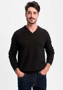 Mens Sweater: Ali V Sweater Merinomink