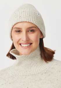 Womens: Ama Beanie Untouched World