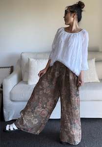 Pants: Made in Italy Melissa Floral Pants