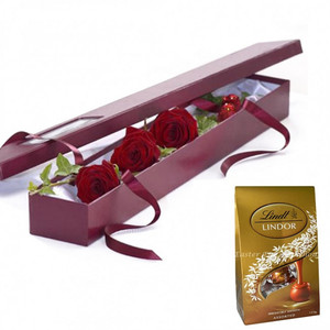 Flowers: 3 stems Red Roses Gift Box