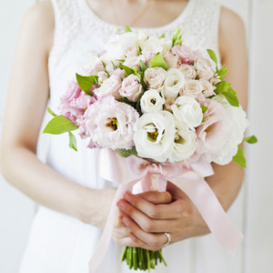 Bridal Bouquets: Sweet Wedding
