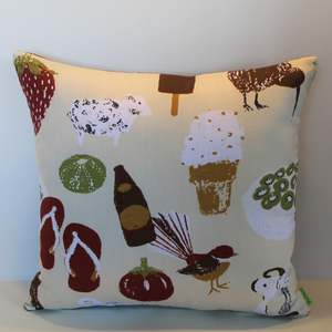 Red: Kiwi Summer Creme & Red - Cushion Cover - 48cm x 45cm