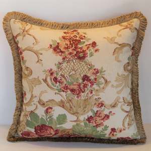 Red: Royal Bouquet - Cushion Cover - 52cm x 52cm