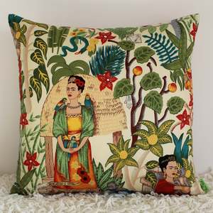 Frida Kahlo Creme - Cushion Cover - 45cm x 45cm