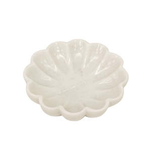 Flora pleated marble dish 20cm