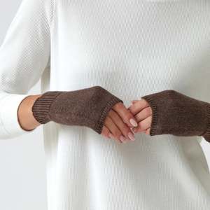 Cotton cashmere fingerless gloves cocoa