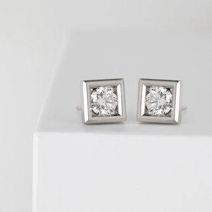 Products: Diamond - Square Studs
