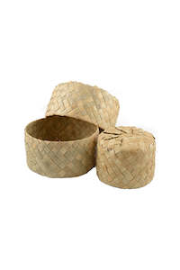 Baskets Boxes: Natural Woven Round Basket w Lid (Unit 4 + 12)