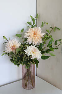 Planters: Lily Glass Vase (unit 3 + 9)