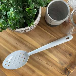 Kitchen Utensils: Enamel Perforated Spoon