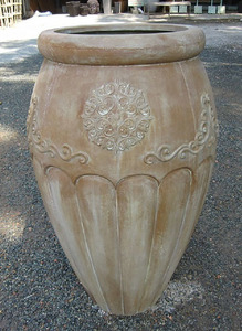 Products: FS084A Toscana Pot – Grow Landscape & Lifestyle