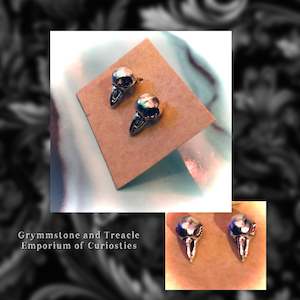 circuspunk: Miniature Raven Skull Earrings