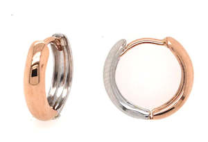 10ct Bi-Tone double sided huggie earrings.