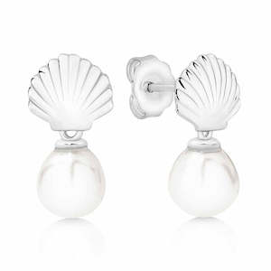 Silver Earrings: Sterling Silver 7-7.5mm Pearl Shell Patterned Studs