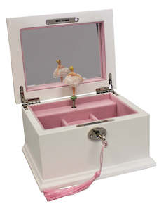 Giftware: White Children's Musical Jewellery Box