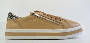 Sneakers: Alfie & Evie Pollyanna Camel