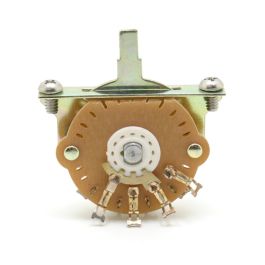 Products: Oak Grigsby 3 Way Switch