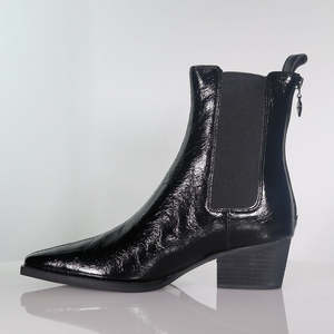 Womens Footwear: Hawk - Black Crinkle Oil