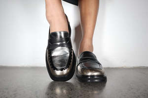 Showtime Loafer - Multi Metallic