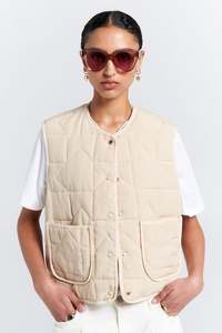Womens Vests: Quilted Drift Vest - Natural