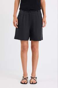 Literal Linen Pleat Front Short - Black