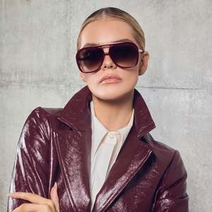 Womens Eyewear: Bang - Burgundy w. Gold Metal/Brown Gradient Lens
