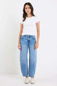 Flo Frankie: Graduate Barrel Jeans - 90s Blue