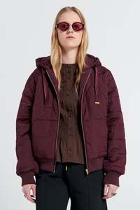 womens jacket: Seeker Jacket - Merlot