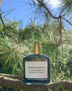 AMOUR SECRET Perfume Spray — Intimate & Quiet Romance Redamancy