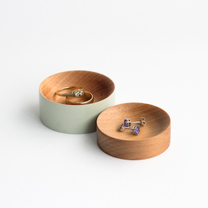 Products: Ring Dishes Gwyneth Hulse Design