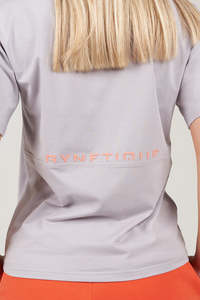 Best Seller: Essential T-shirt