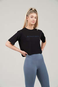 Elevate Cropped T-shirt