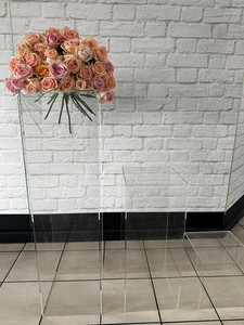 Products: Clear Plinths Gypsy & Co. EVENTS