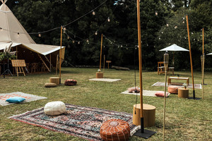 Festoon Poles Gypsy & Co. EVENTS