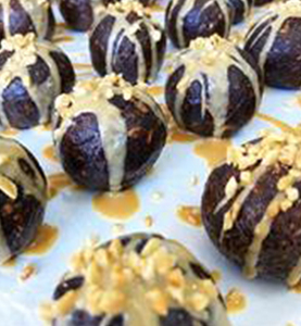 Products: Snickers Protein Bomb 8 Pack