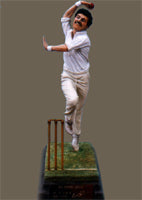 Memorabilia: Statue/Figurine of Sir Richard Hadlee Bowling
