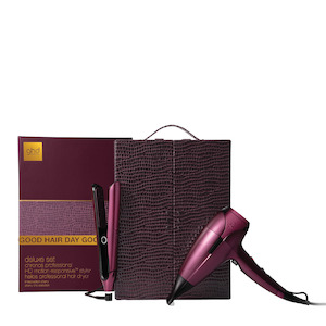 ghd Deluxe Gift Set in Cherry Chic