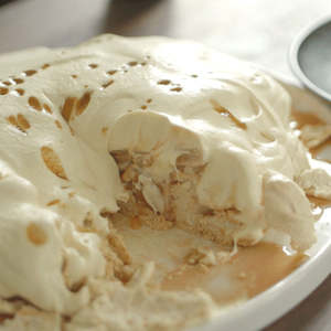Recipes: Rhubarb & Ginger Pavlova